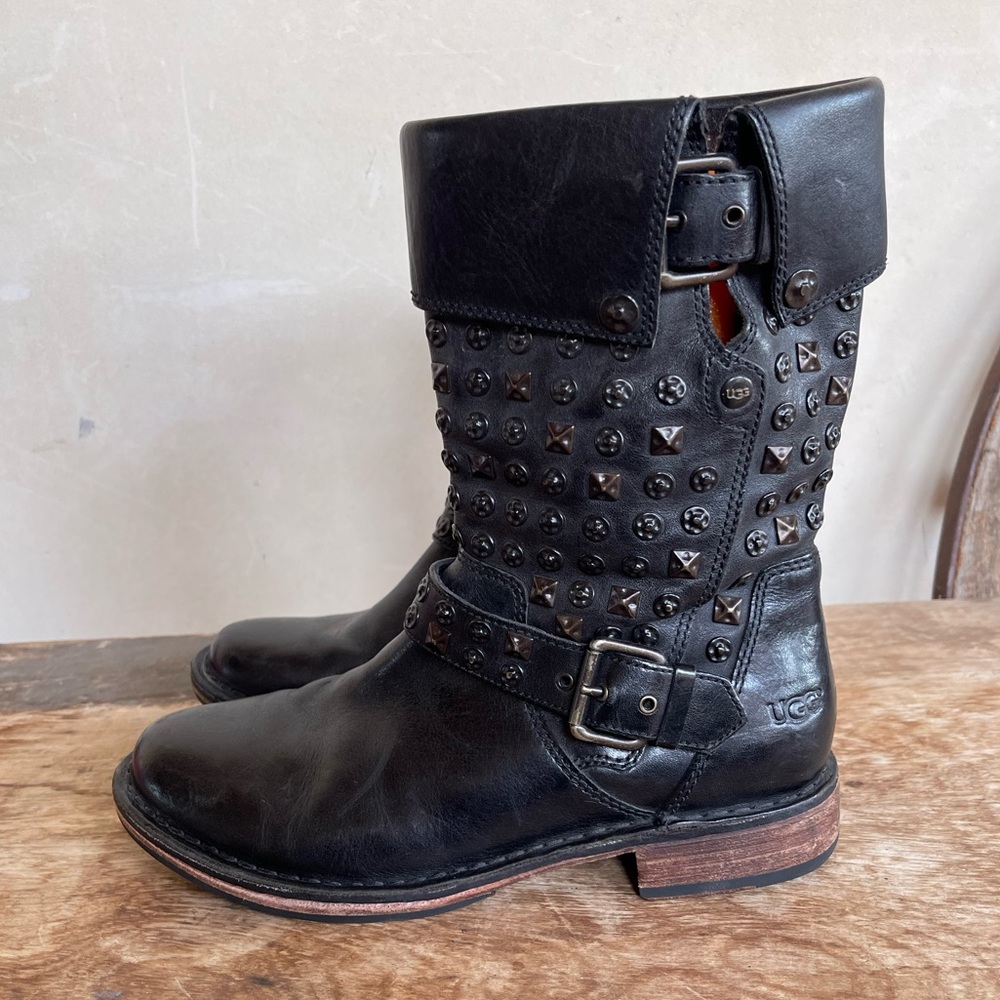 UGG Black Leather Studded Mid-Calf Boots Shearling Lined Innersole Woman's 7.5
